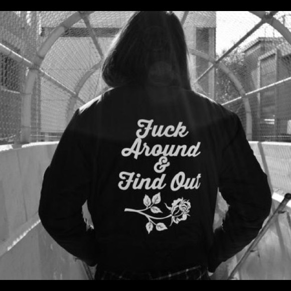 Bomber Jacket with slogan - Picture 2 of 8